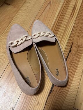SHEIN Blush Suede Pointed Toe Loafers with Cream Chain